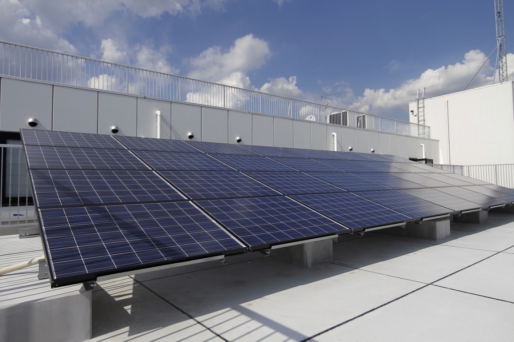 最先端のマイホーム発電のご提案 W発電 ~太陽光発電